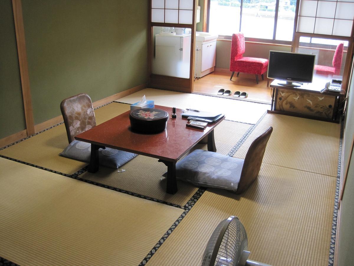 אונומיצ'י Suminoe Ryokan חדר תמונה
